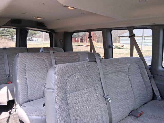 2016 GMC Savana Passenger 2500 LT