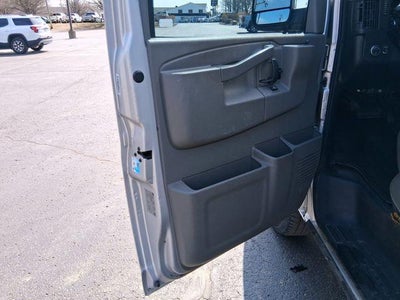2016 GMC Savana Passenger 2500 LT