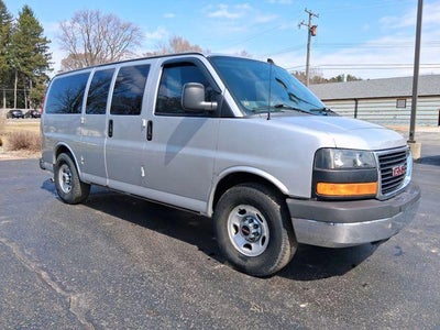 2016 GMC Savana Passenger 2500 LT
