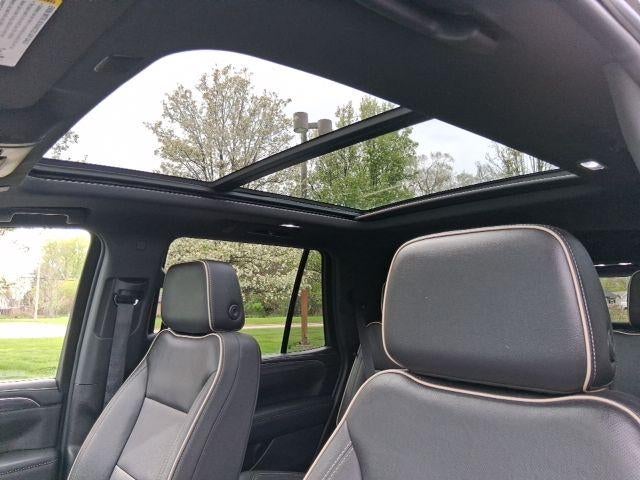 2024 GMC Yukon SLT