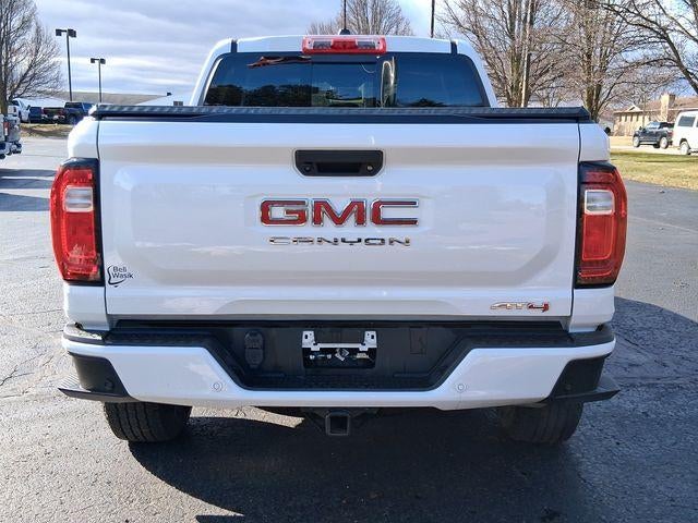 2024 GMC Canyon AT4