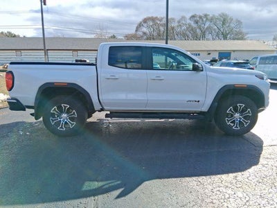 2024 GMC Canyon AT4