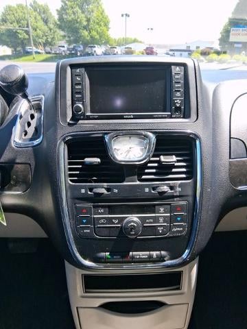 2014 Chrysler Town & Country Touring