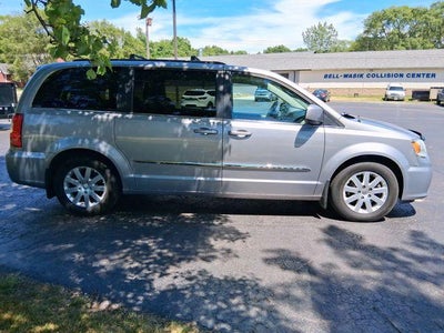 2014 Chrysler Town & Country Touring