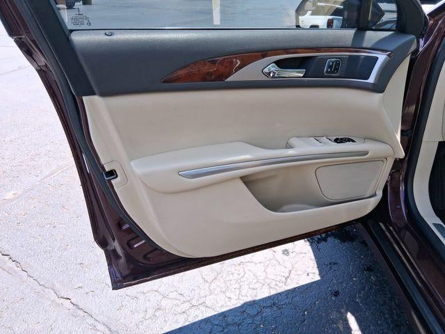 2013 Lincoln MKZ Base