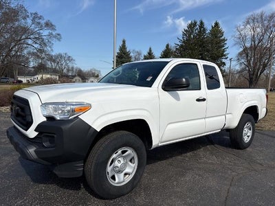 2022 Toyota Tacoma 4WD SR