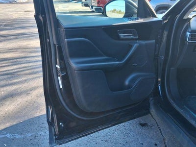 2019 Jaguar F-PACE 25t