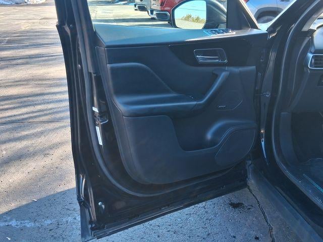 2019 Jaguar F-PACE 25t